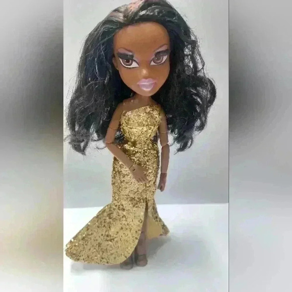 Bratz Other - Bratz Movie Starz 2001  MGA Sasha Gold Dress